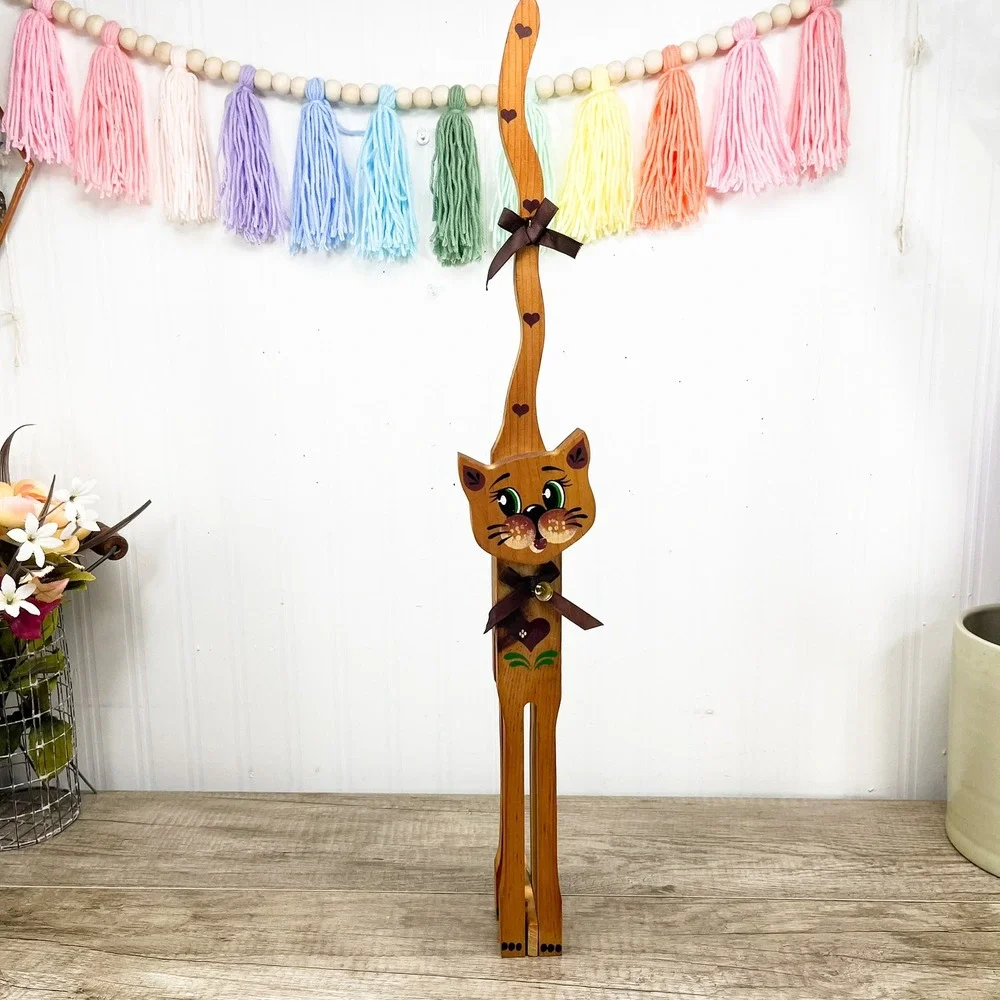 Vintage Wooden Folk Art Cat Sculpture - Handmade 1970s Decor